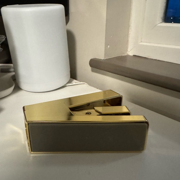 Gold Stapler - Picture 2 of 4
